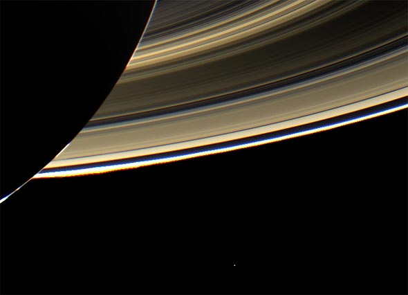 Saturn, (c) NASA, JPL-Caltech, SSI, Gordan Ugarkovic